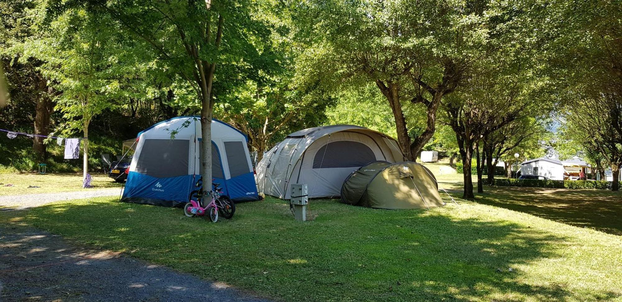 Camping Familial - Parc Aquatique - Grande Aire De Jeux A La Montagne Agos-Vidalos Exterior photo